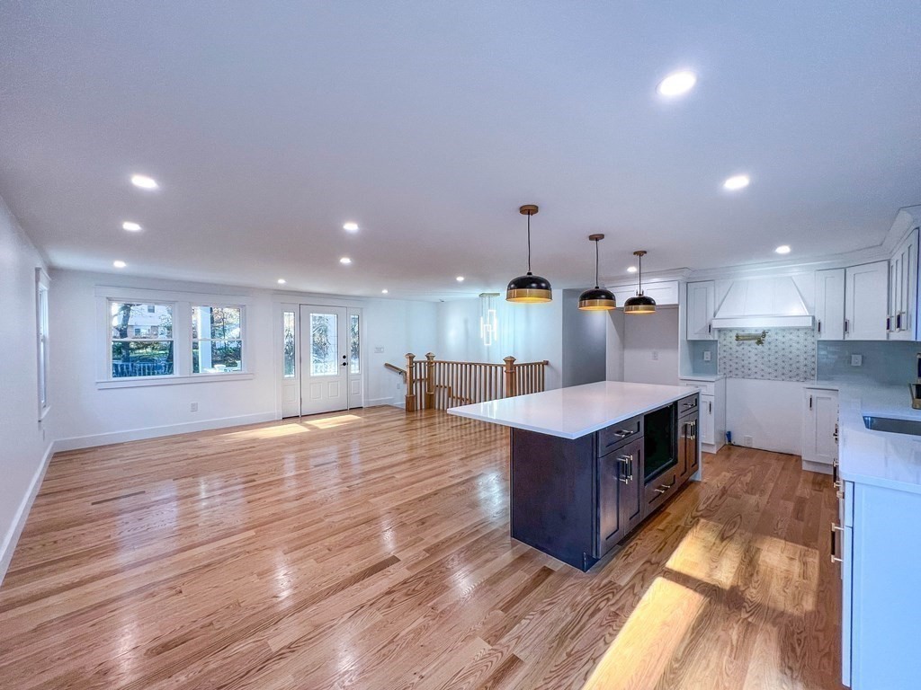 43 Oregon Road Ashland, MA 01721 - Photo 7 of 42