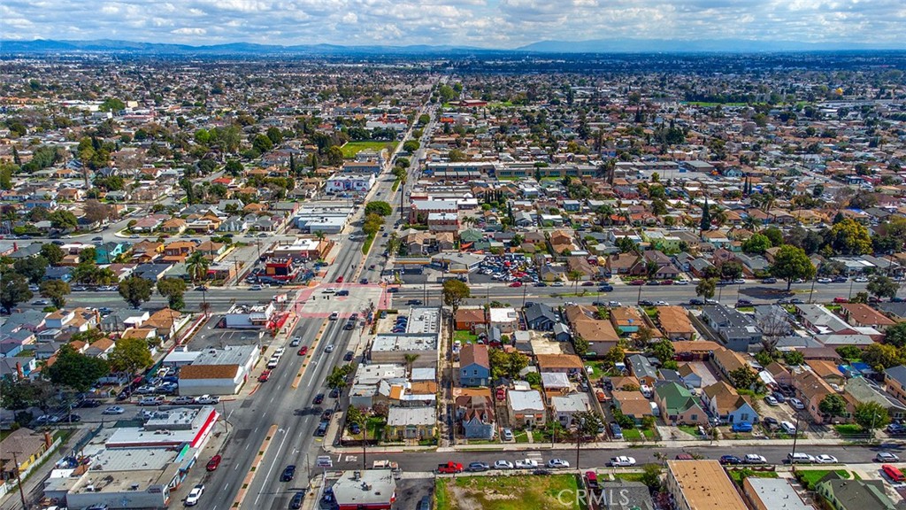 1008 North Willow Avenue Compton, CA 90221 - Photo 18 of 27 an aerial view of residential houses with city view