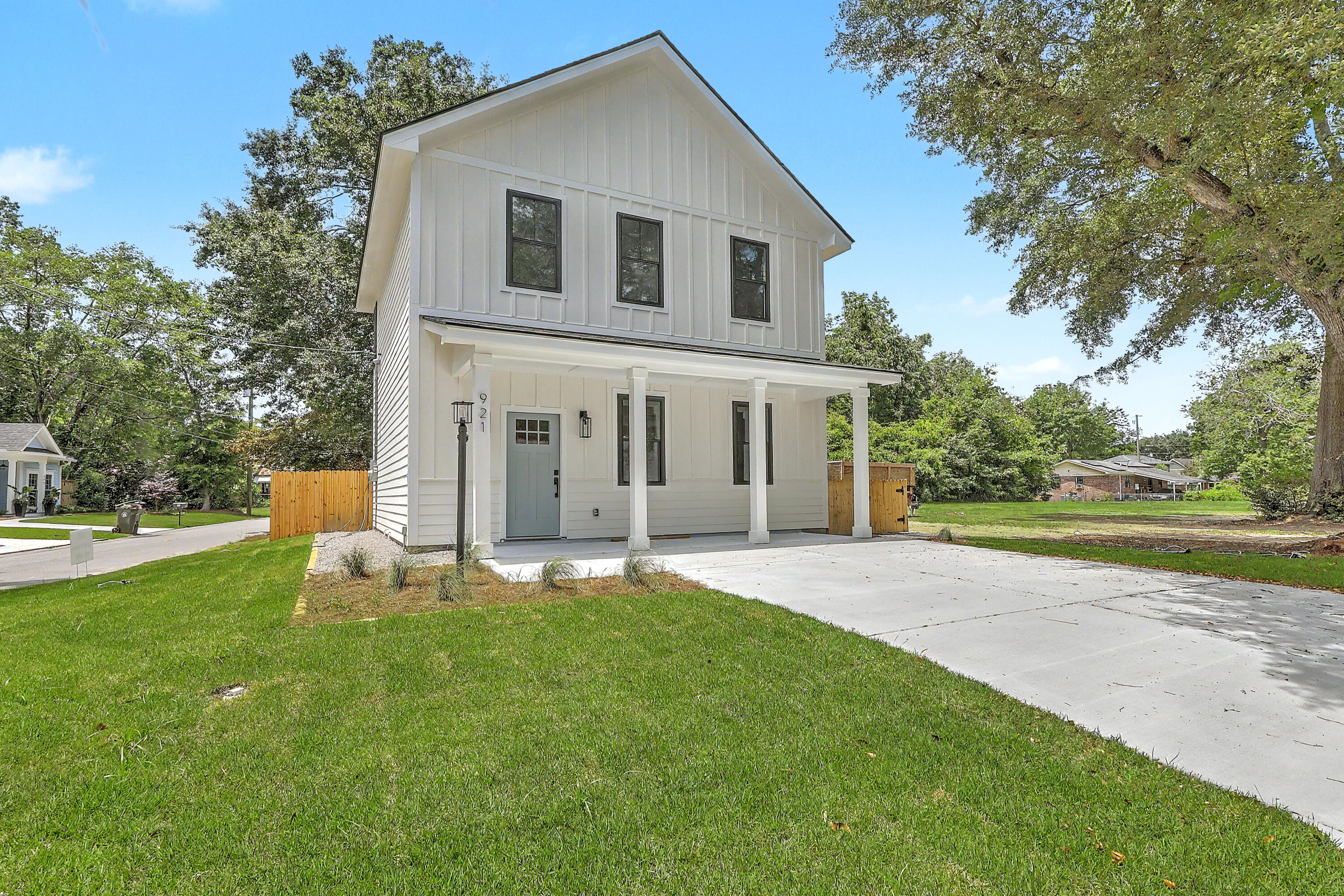 921 Main Street Charleston, SC 29407 - Photo 3 of 45