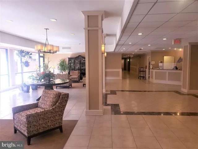 $1,700 | 6800 Fleetwood Road, Unit 708, McLean, VA 22101