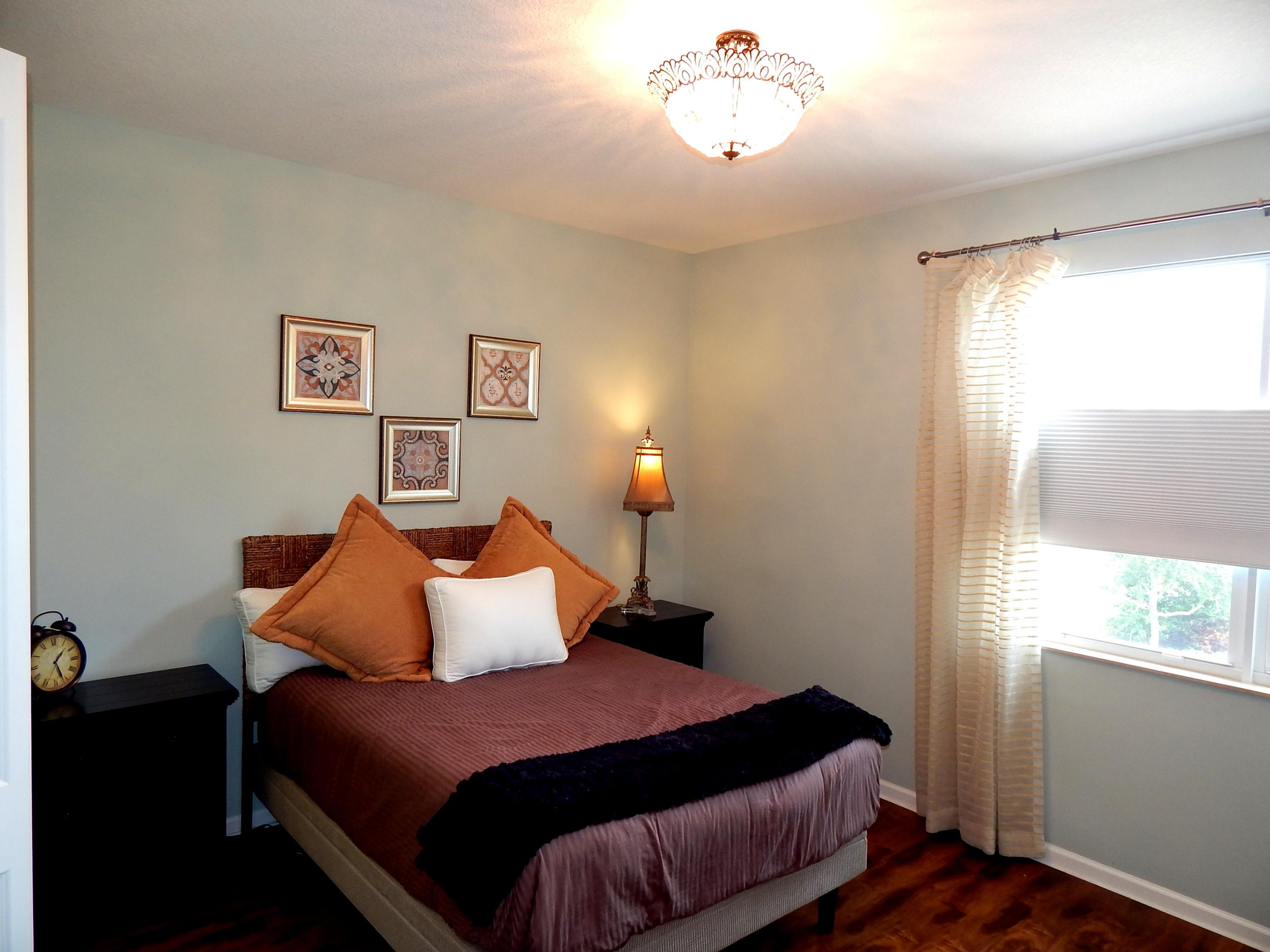 1472 Northwest 48th Lane Boca Raton, FL 33431 - Photo 28 of 47 1472 guest room1