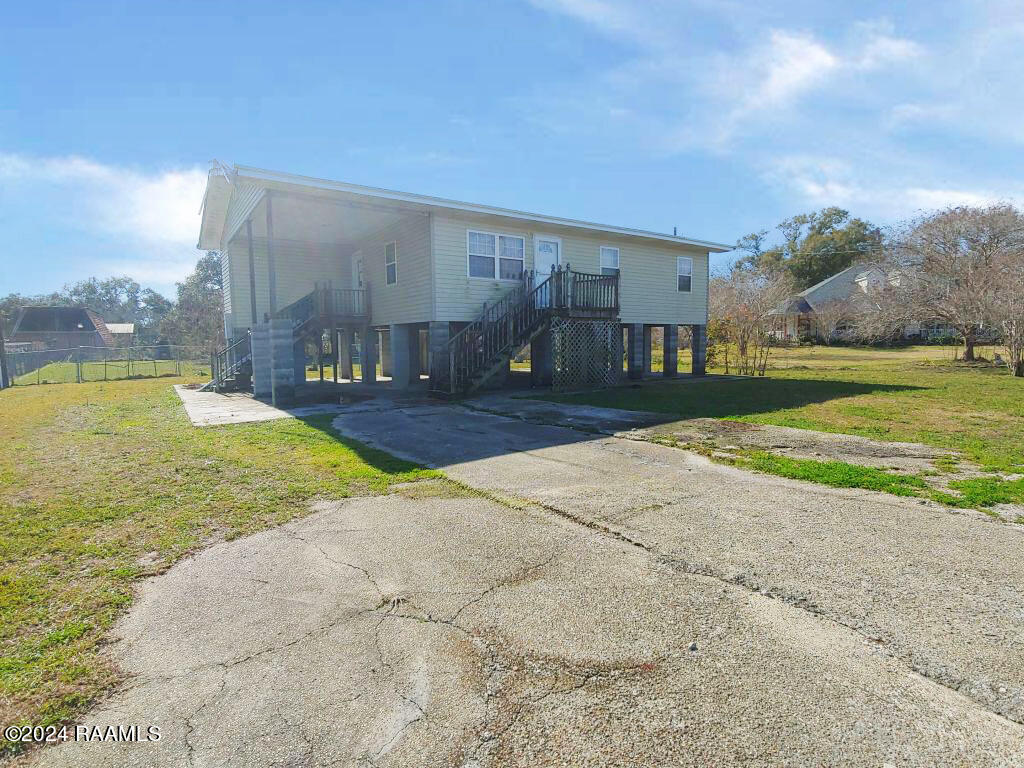 19407 Sevan Road Abbeville, LA 70510 - Photo 1 of 23 1 Front View