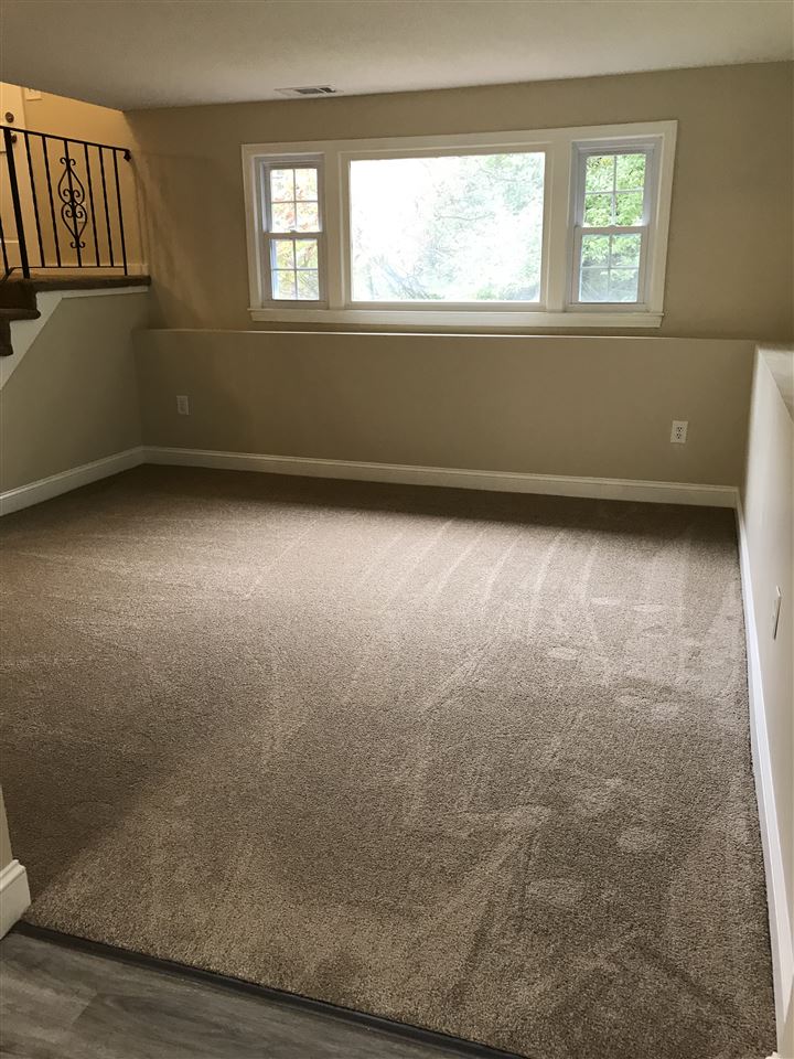 160 A Robinson Road, Unit 5 Hudson, NH 03051 - Photo 14 of 23