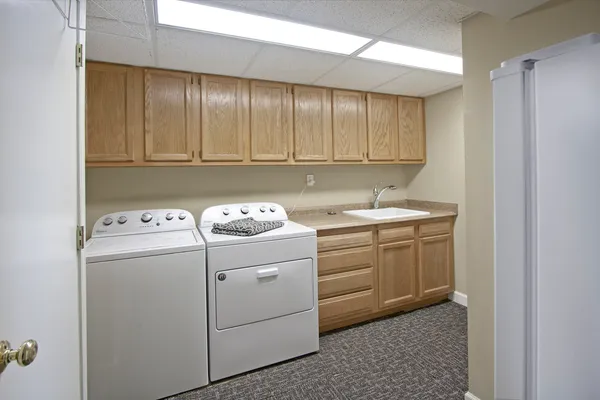 $535,000 | 259 Timber Ridge Lane, Lake Barrington, IL 60010