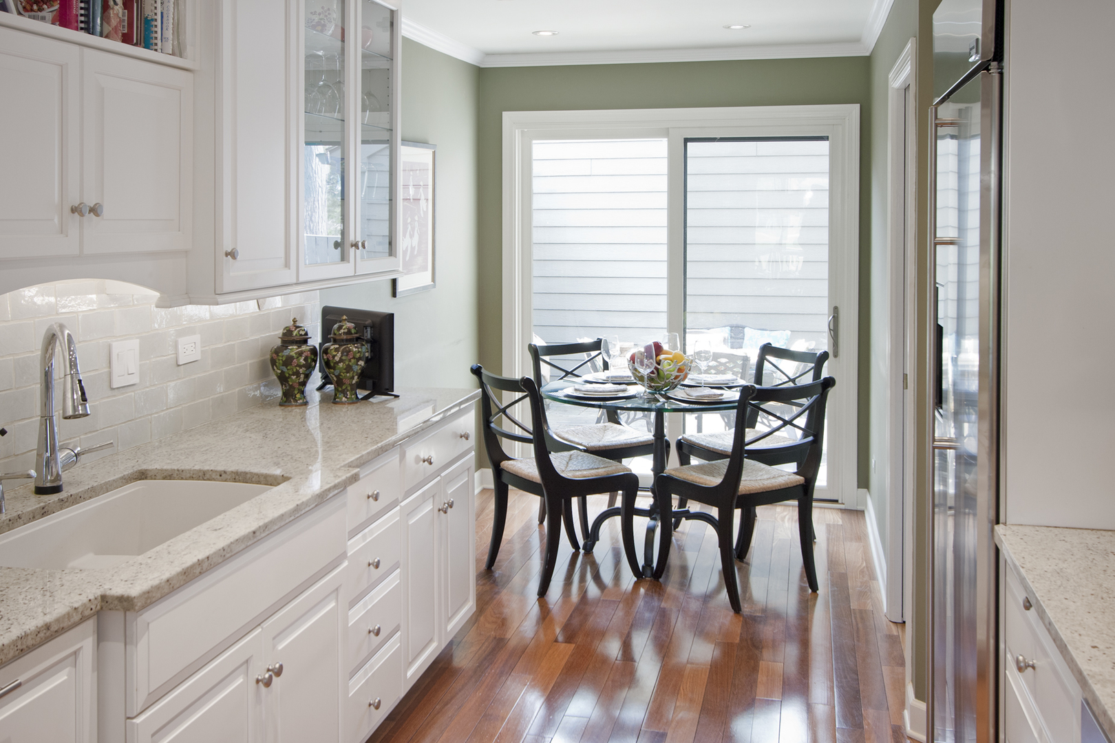 259 Timber Ridge Lane Lake Barrington, IL 60010 - Photo 2 of 46