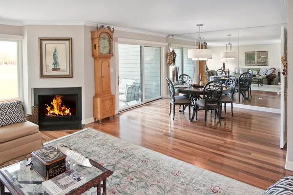 $535,000 | 259 Timber Ridge Lane, Lake Barrington, IL 60010