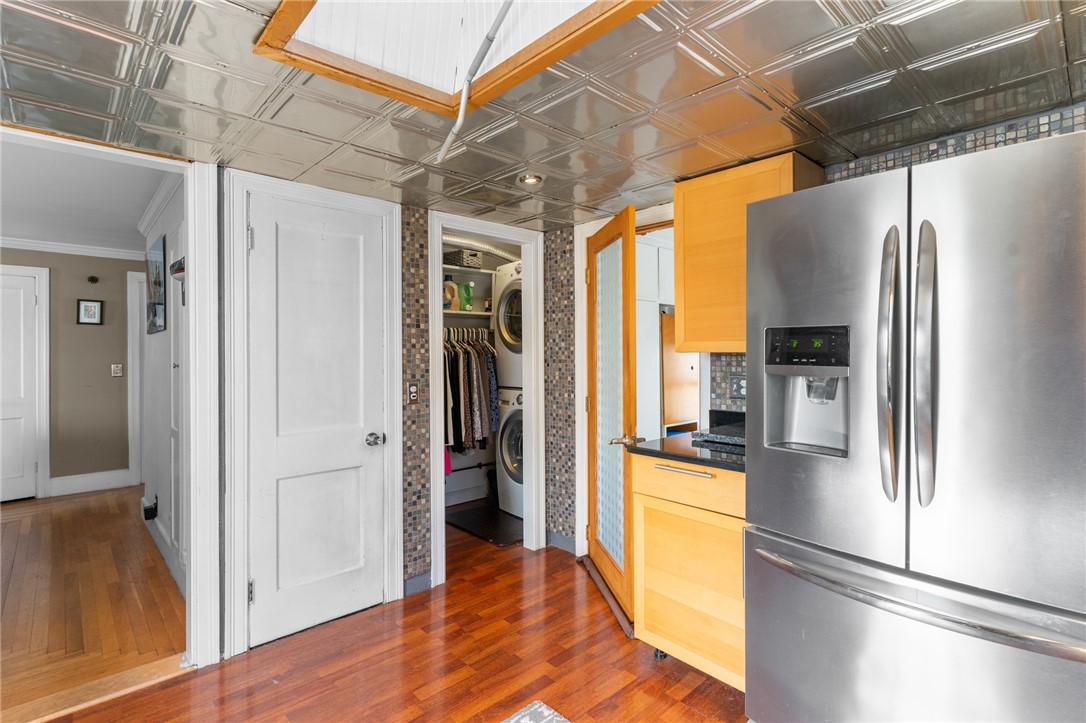 282 Thames Street Bristol, RI 02809 - Photo 9 of 50