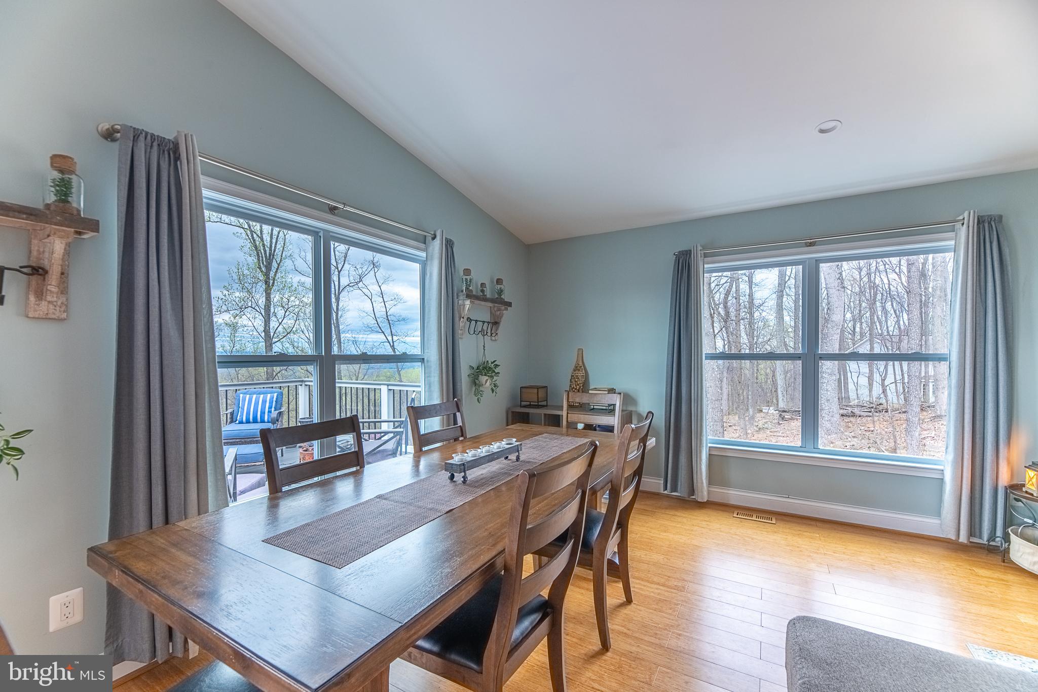500 Delicious Road Linden, VA 22642 - Photo 16 of 91 Dining Area