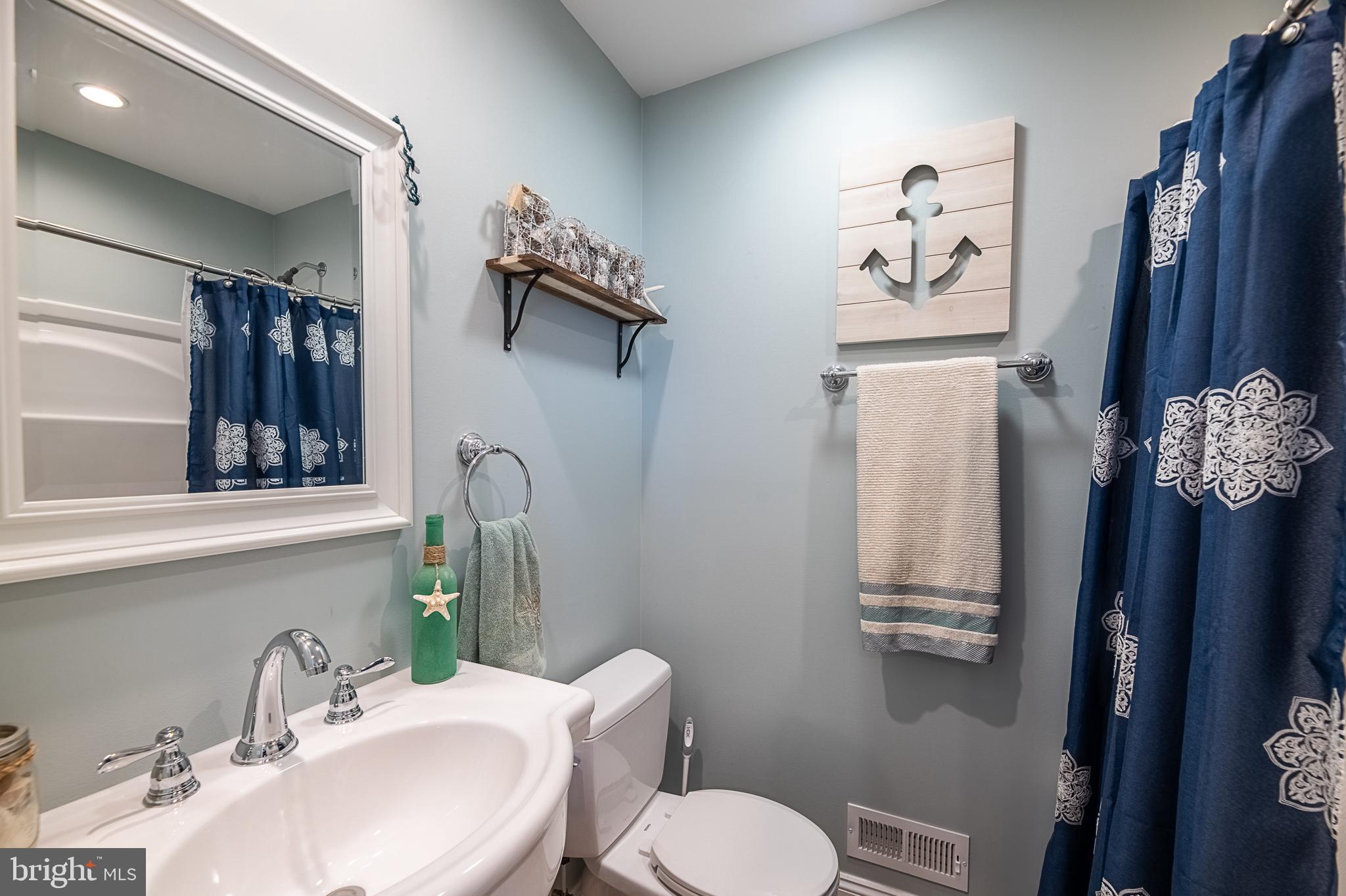 500 Delicious Road Linden, VA 22642 - Photo 25 of 91 2nd Full Bath