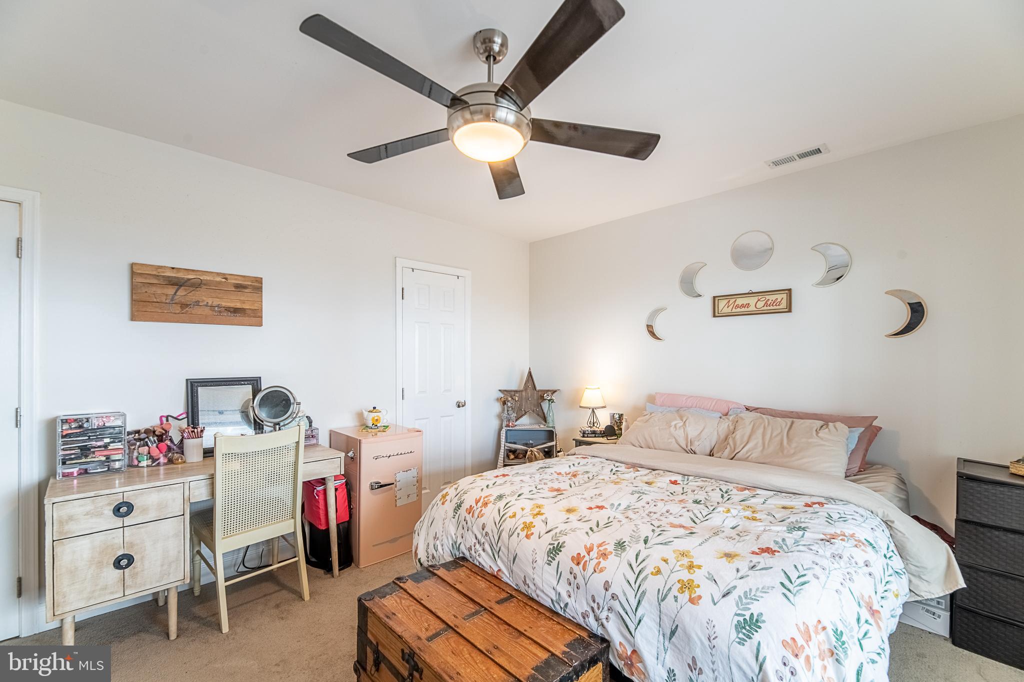 500 Delicious Road Linden, VA 22642 - Photo 41 of 91 3rd Bedroom