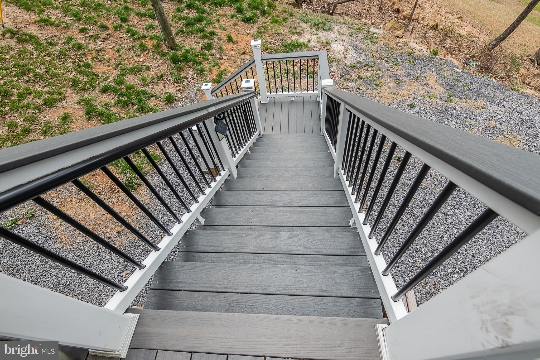 500 Delicious Road Linden, VA 22642 - Photo 65 of 91 Stairs for Deck