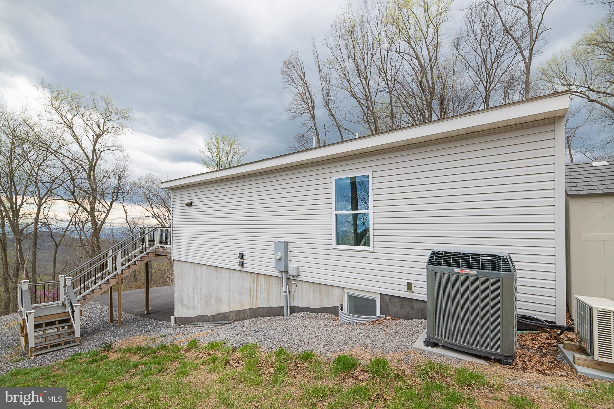 500 Delicious Road Linden, VA 22642 - Photo 67 of 91 Side of House