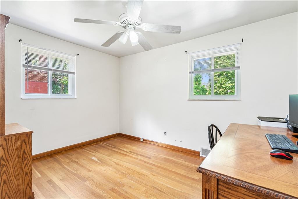 1011 Silver Lane McKees Rocks, PA 15136 - Photo 12 of 25 Gallery Image 12