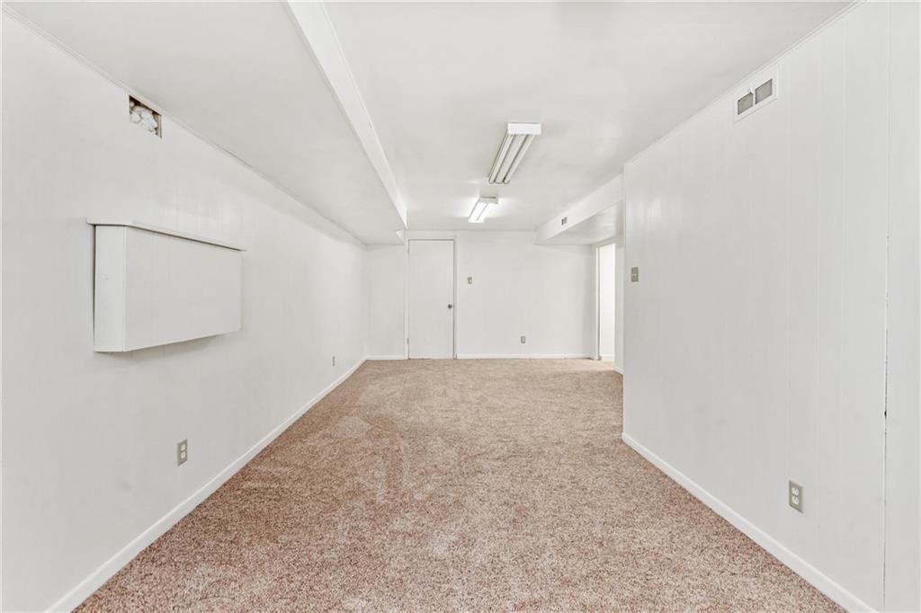 1011 Silver Lane McKees Rocks, PA 15136 - Photo 20 of 25 Gallery Image 20