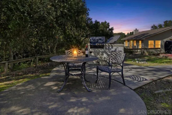 $399,000 | 2423 Creekside Court, Hayward, CA 94542