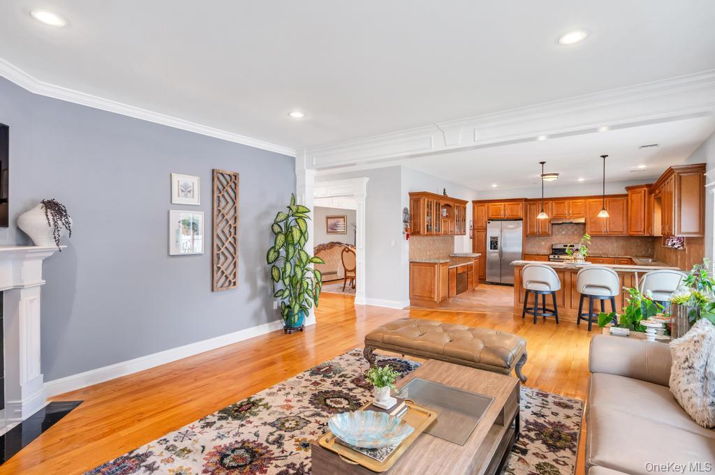 14 Kent Road Valley Stream, NY 11580 - Photo 16 of 31