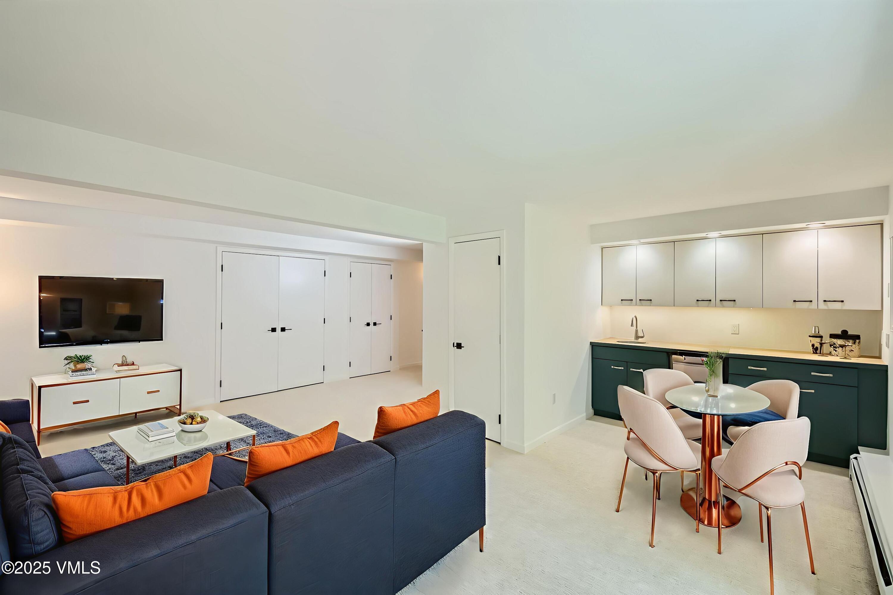 1359 Greenhill Court, Unit E Vail, CO 81657 - Photo 7 of 38 1359-g-21-