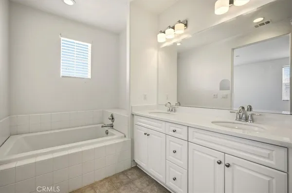 $2,900 | 2880 East Via Fiano, Ontario, CA 91764