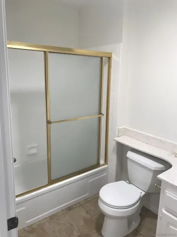 $3,975 | 8266 Caminito Modena, La Jolla, CA 92037