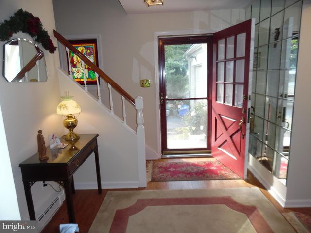 $370,000 | 461 South New Middletown Road, Media, PA 19063