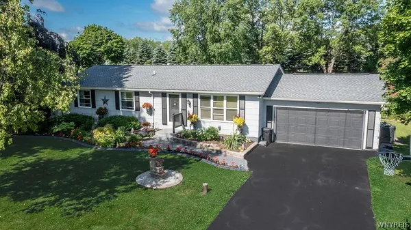 $379,900 | 1490 Greenwood Terrace, Marilla, NY 14102