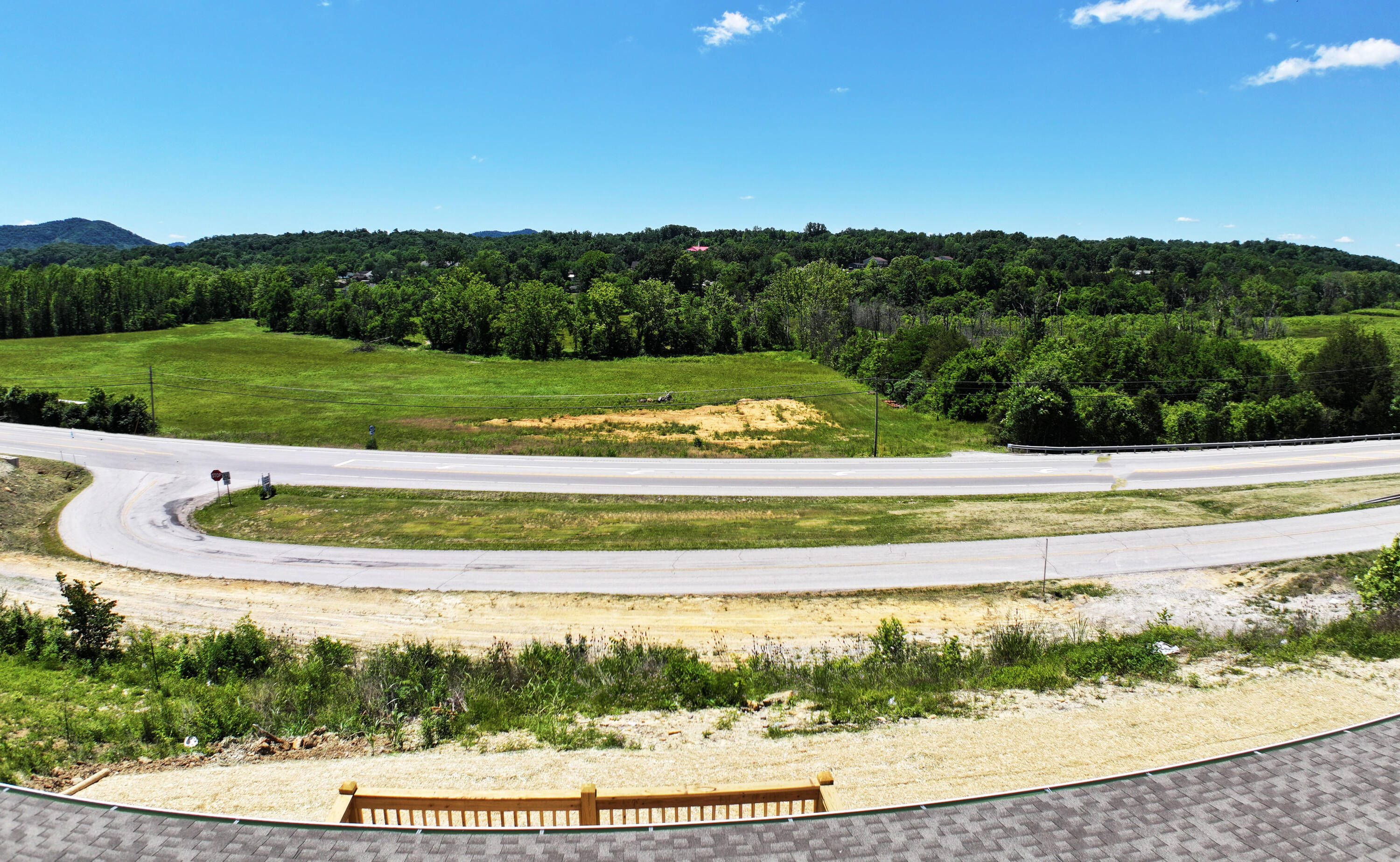 110 West Cedar Grove Road Irvine, KY 40336 - Photo 5 of 31 Scenic mountain views with the convenience of town just minutes away and Richmond less than 30 minutes from your doorstep!