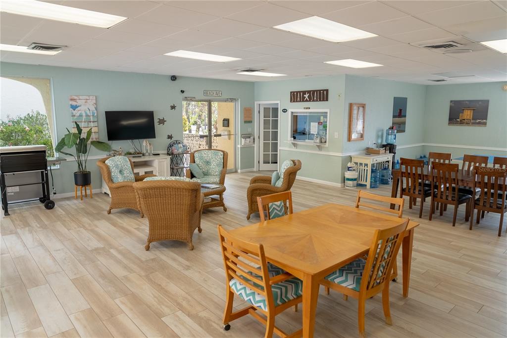 925 Beach Road, Unit 107 Sarasota, FL 34242 - Photo 22 of 31 Gallery Image 22