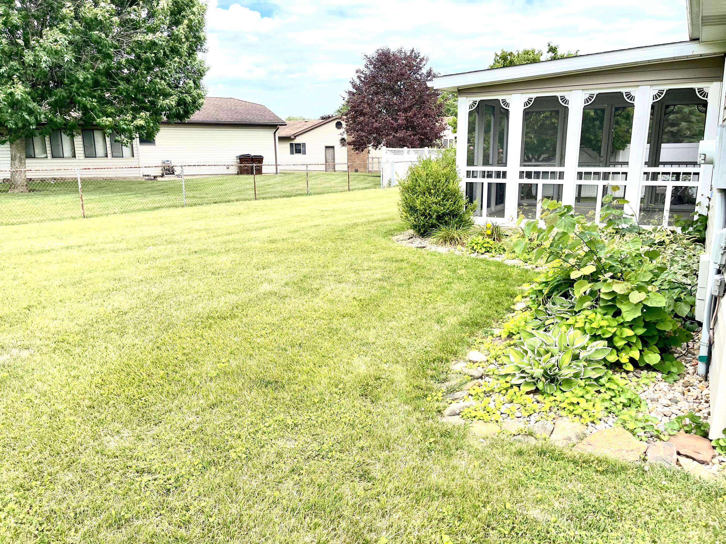 404 Ridgedale Drive Circleville, OH 43113 - Photo 9 of 42 10C9D51D-E44F-4D89-8F77-6917F5ECDB74
