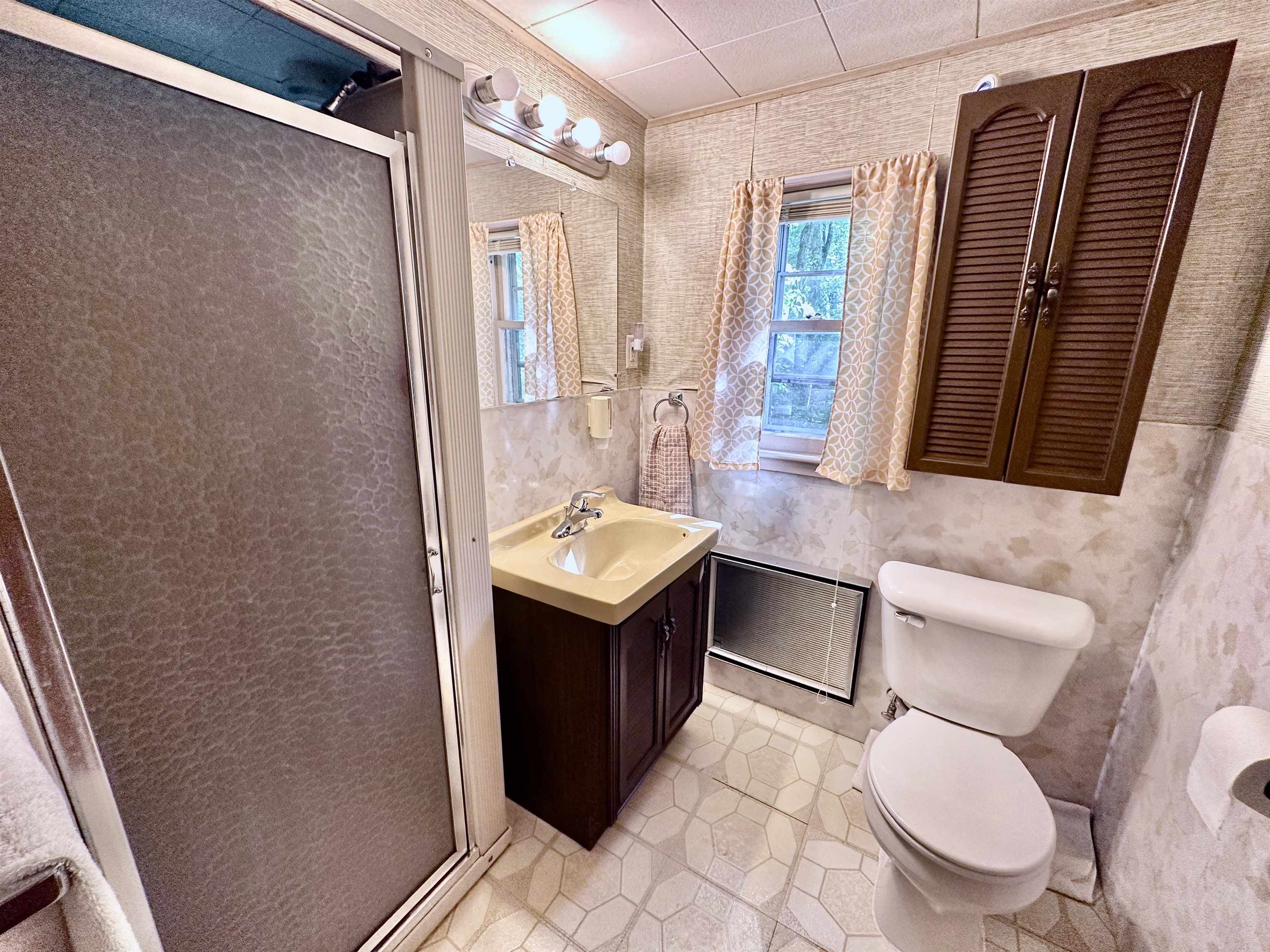 6 Pine Street Nottingham, NH 03290 - Photo 16 of 19