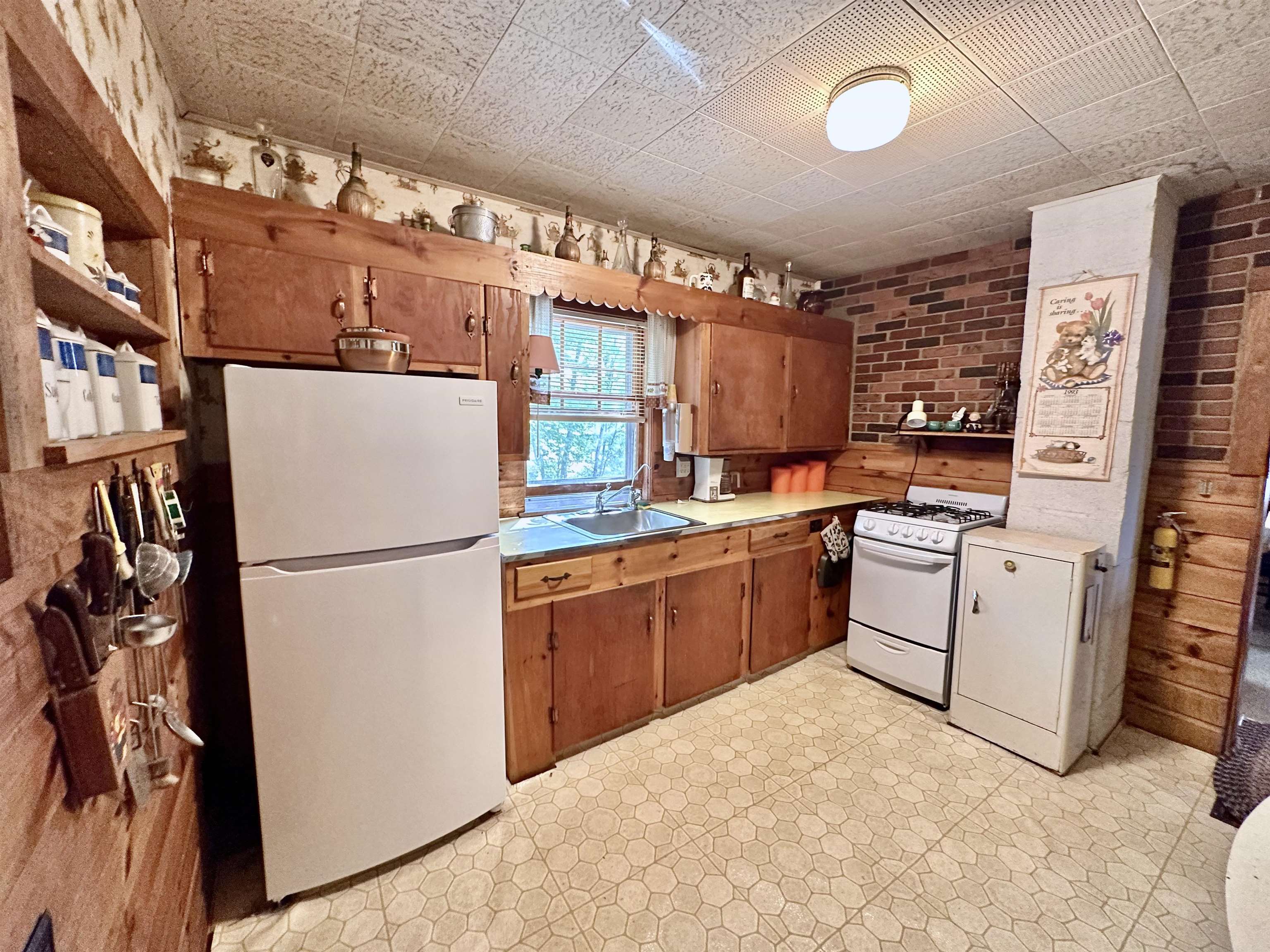 6 Pine Street Nottingham, NH 03290 - Photo 17 of 19