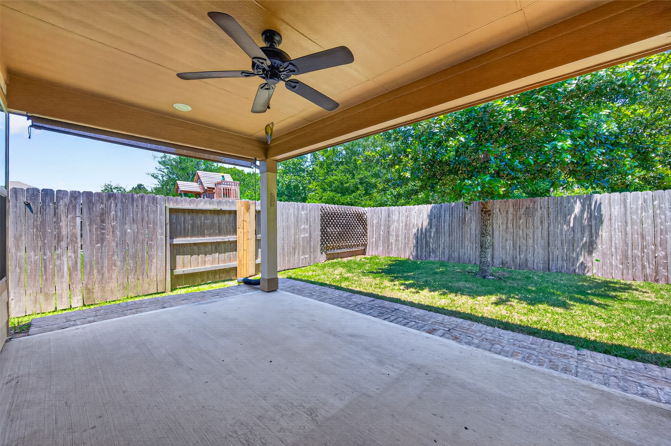 2754 Cayden Creek Way Conroe, TX 77304 - Photo 30 of 40 a view of backyard with wooden fence