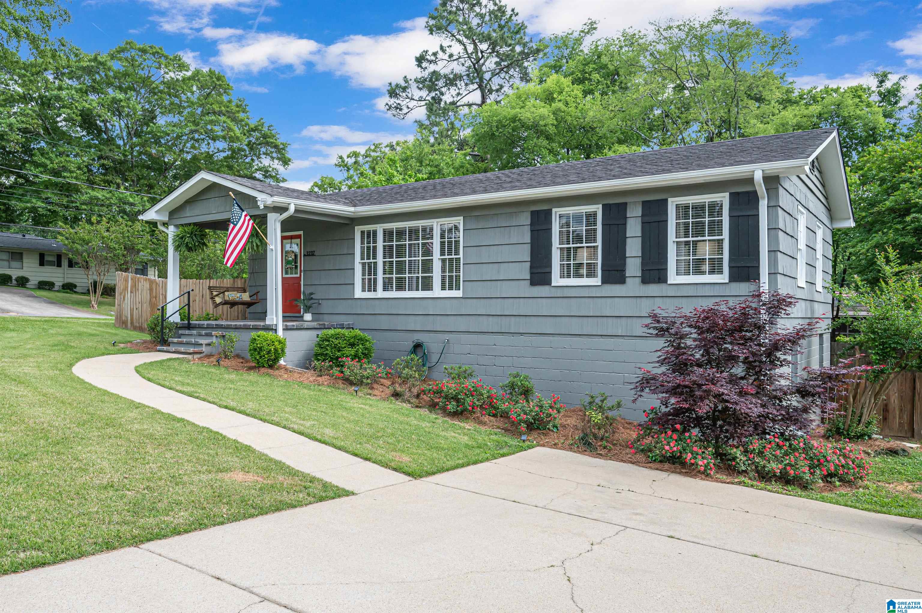 3237 Ridgely Court Birmingham, AL 35243 - Photo 2 of 42 Gallery Image 2