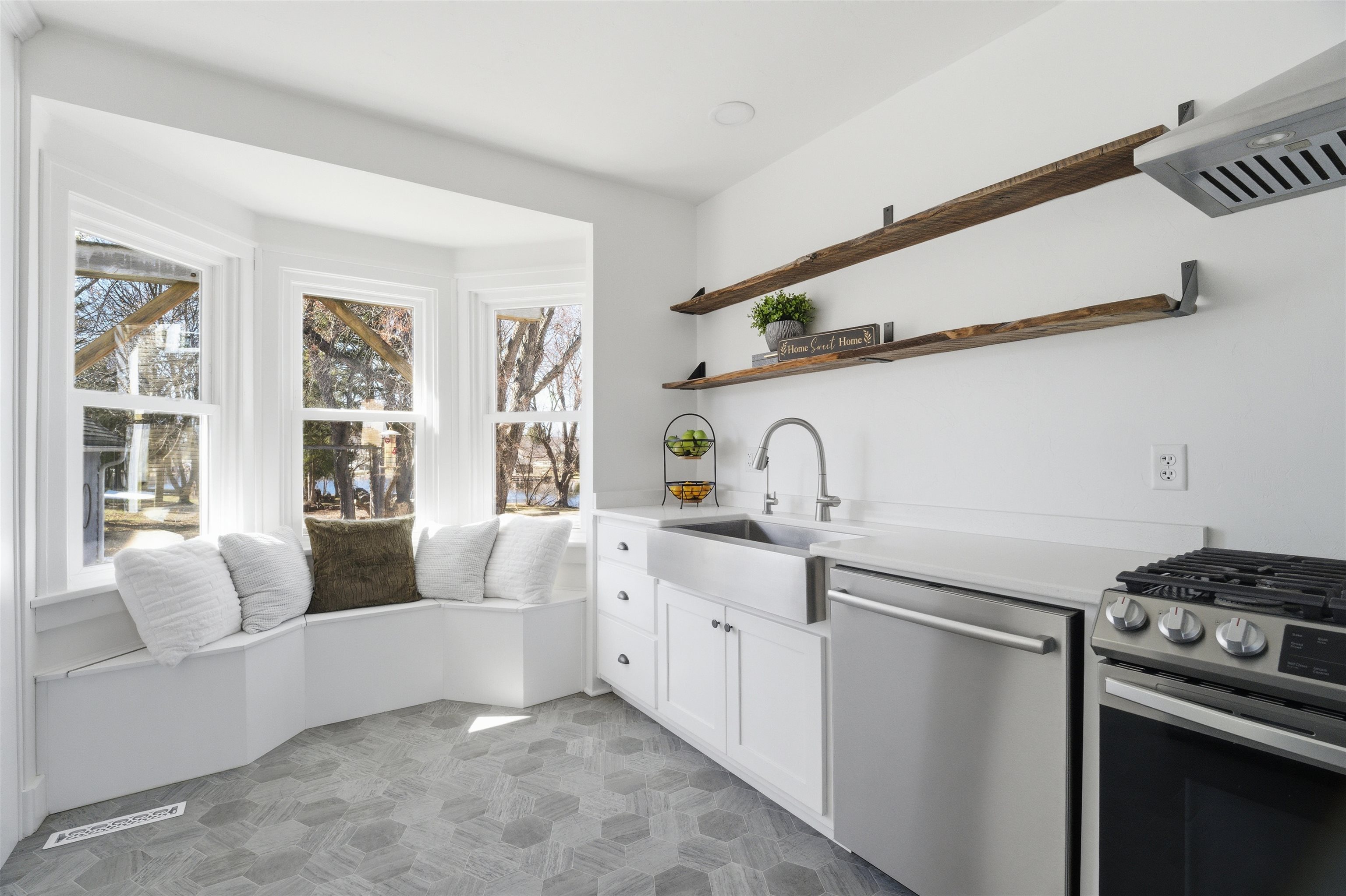 503 South State Street Chilton, WI 53014 - Photo 8 of 33