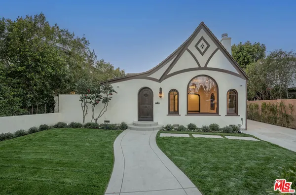 $8,750 | 4265 Denny Avenue, Toluca Lake, CA 91602