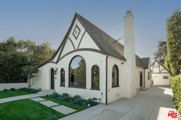 $8,750 | 4265 Denny Avenue, Toluca Lake, CA 91602