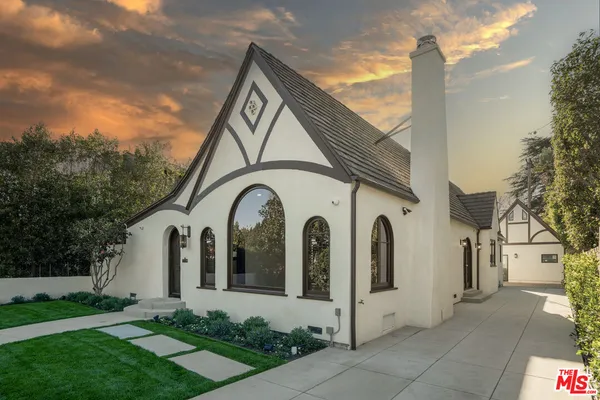 $8,750 | 4265 Denny Avenue, Toluca Lake, CA 91602