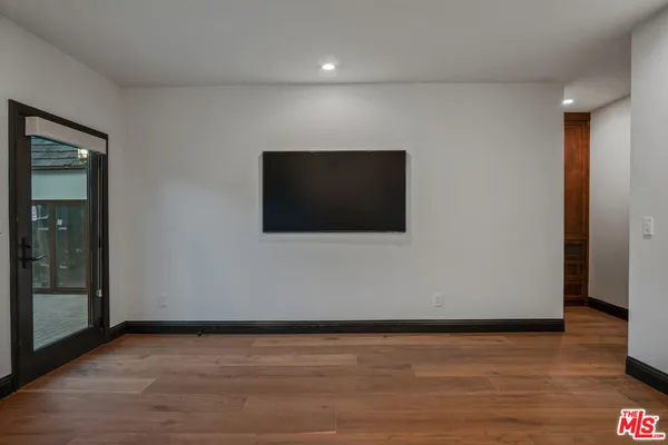 $8,750 | 4265 Denny Avenue, Toluca Lake, CA 91602