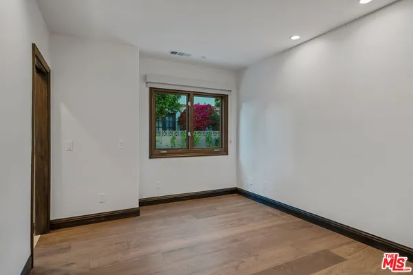 $8,750 | 4265 Denny Avenue, Toluca Lake, CA 91602