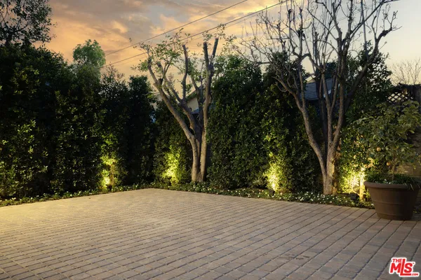 $8,750 | 4265 Denny Avenue, Toluca Lake, CA 91602