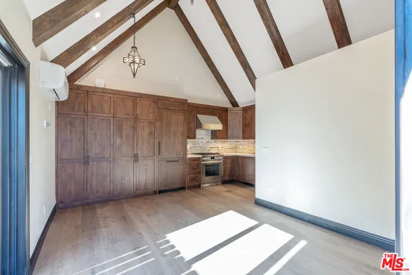 $8,750 | 4265 Denny Avenue, Toluca Lake, CA 91602