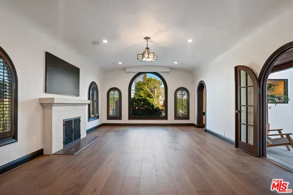 $8,750 | 4265 Denny Avenue, Toluca Lake, CA 91602
