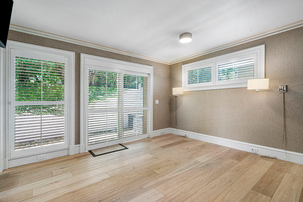 149 Root Trail Palm Beach, FL 33480 - Photo 15 of 35 015-149RootTrail-PalmBeach-FL-small