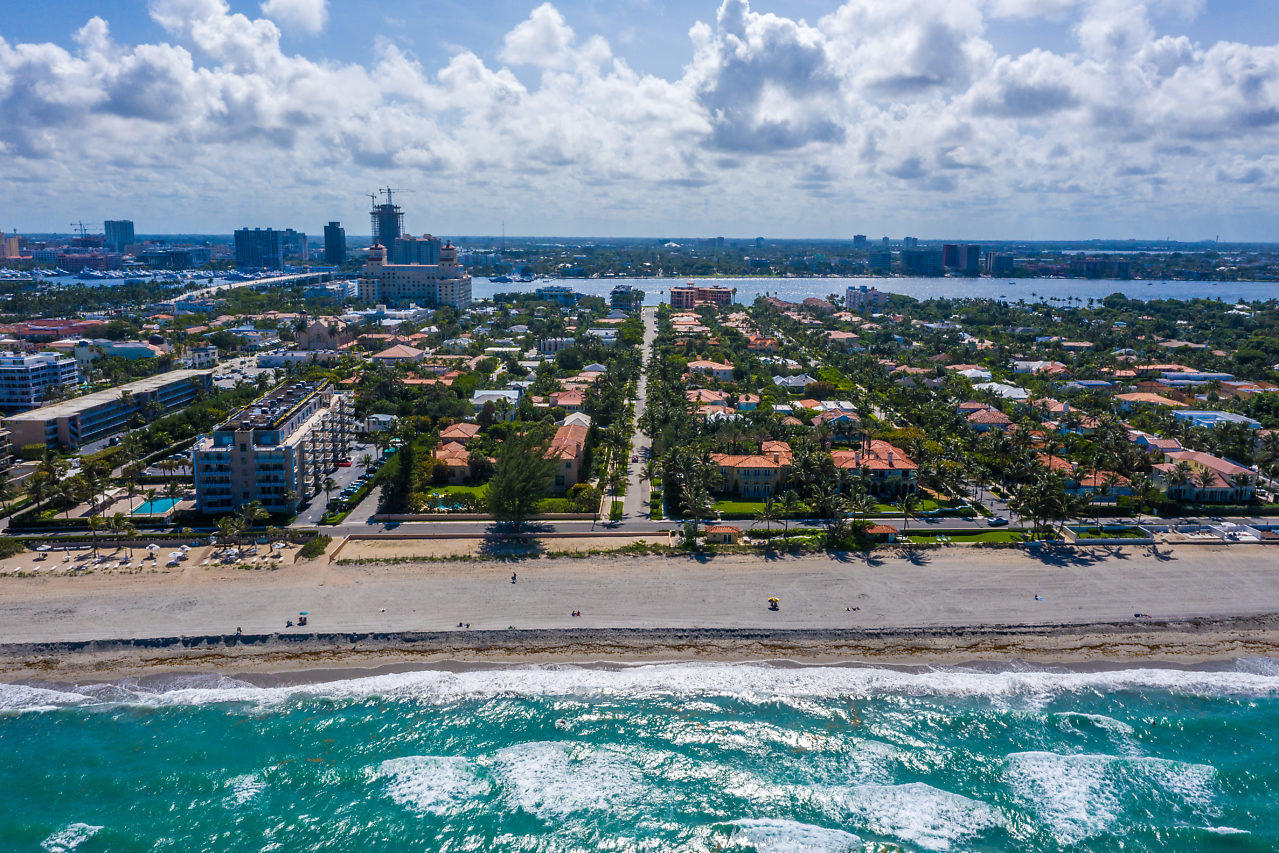 149 Root Trail Palm Beach, FL 33480 - Photo 27 of 35 034-149RootTrail-PalmBeach-FL-small