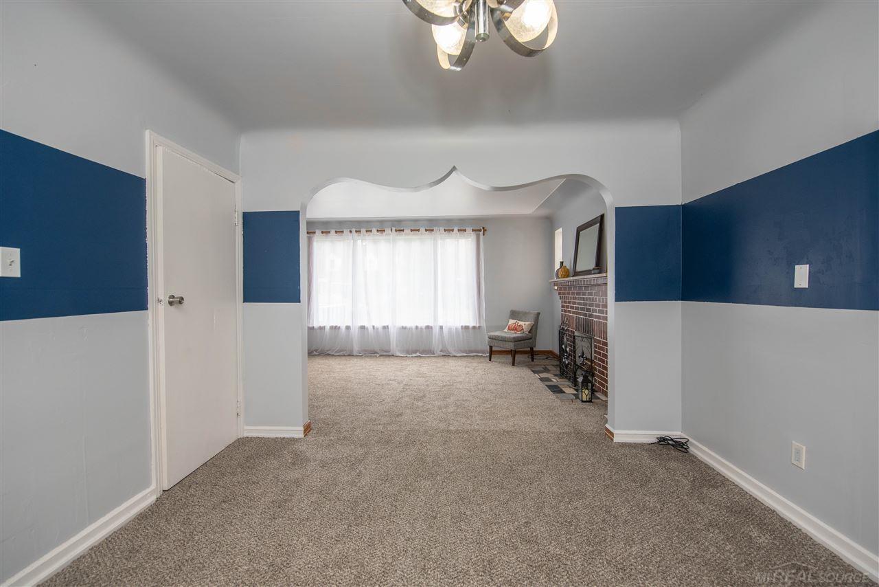 21175 Behrendt Avenue Warren, MI 48091 - Photo 9 of 37