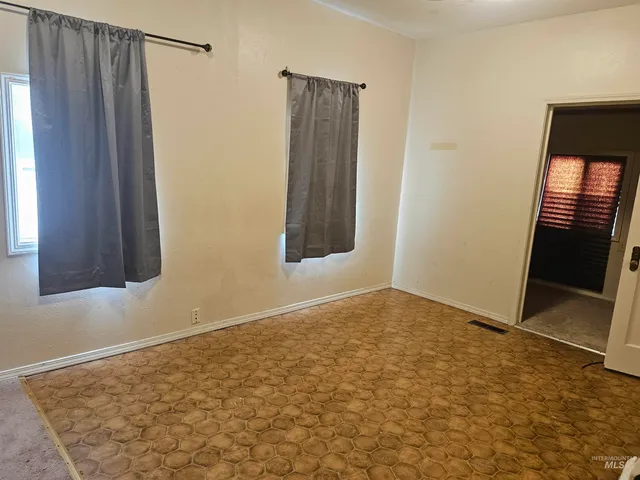 $375,000 | 5829 3rd Avenue, Nampa, ID 83686