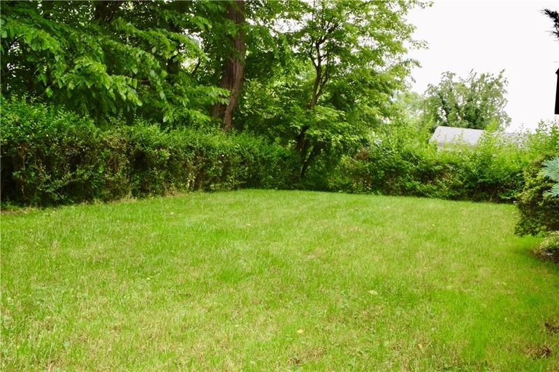 7223 Shannon Road Verona, PA 15147 - Photo 13 of 14 Gallery Image 13