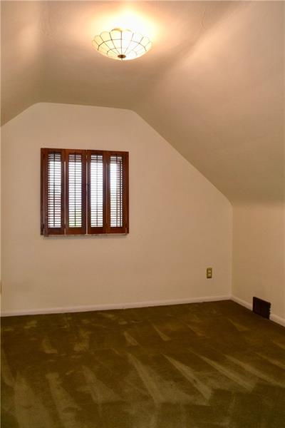 7223 Shannon Road Verona, PA 15147 - Photo 9 of 14 Gallery Image 9