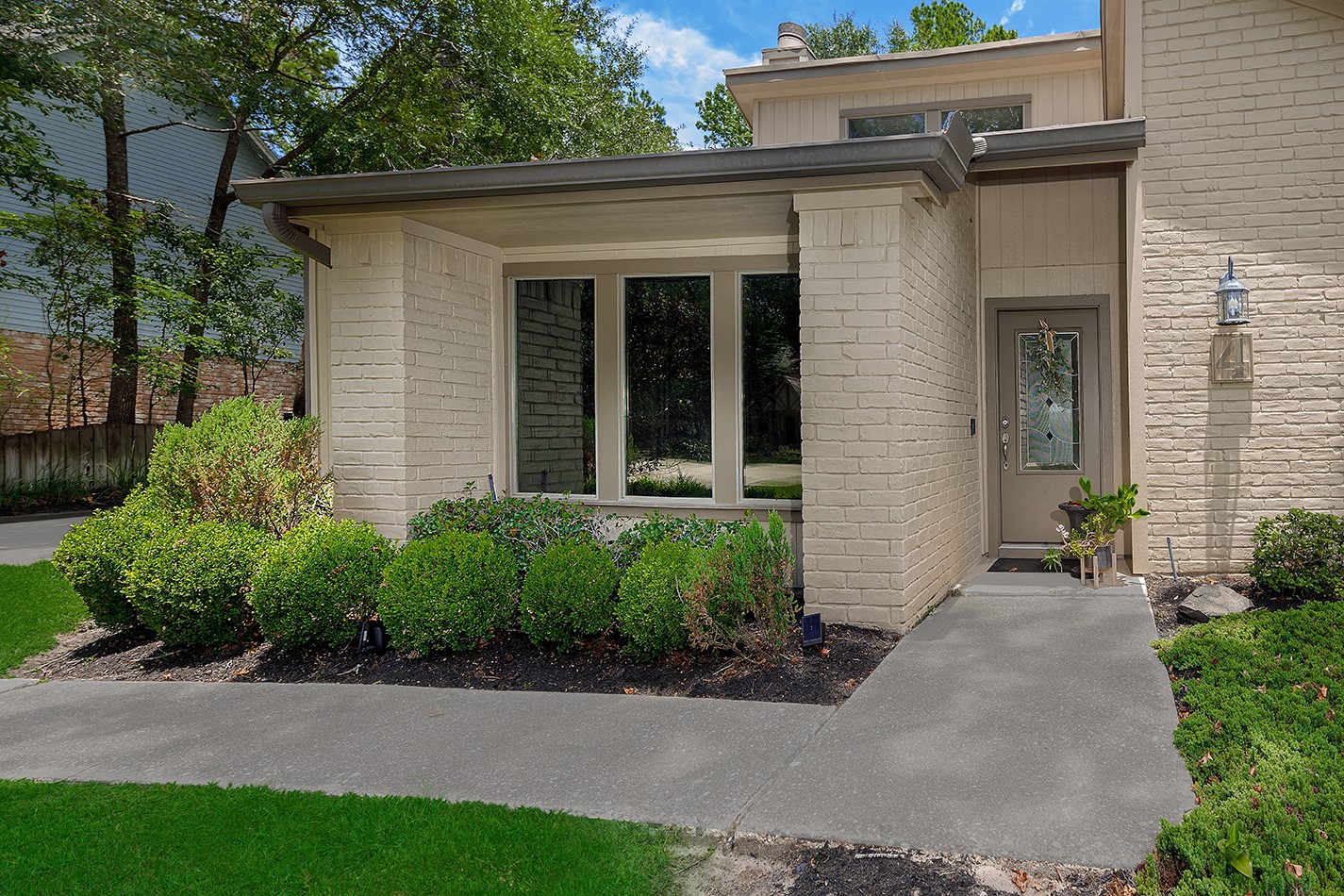 4 Postvine Court Spring, TX 77381 - Photo 3 of 25
