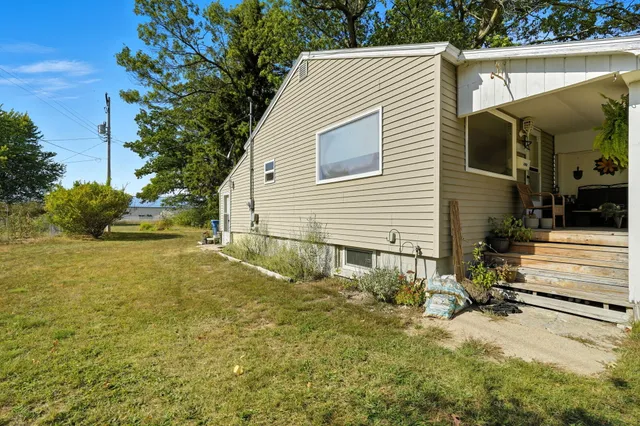 $125,000 | 2006 Vine Street, Manistee, MI 49660