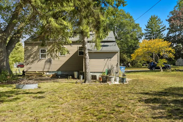 $125,000 | 2006 Vine Street, Manistee, MI 49660